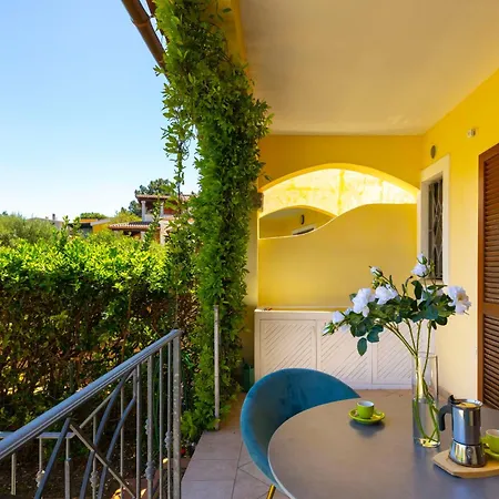 Bados Apts أولبيا